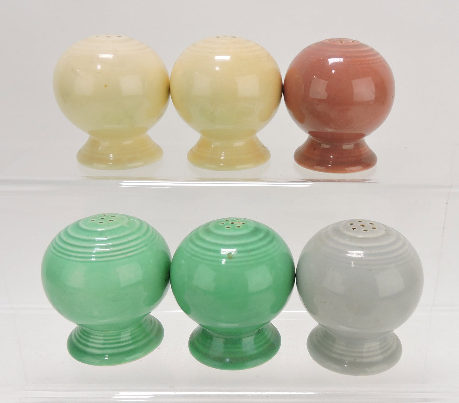 Fiesta shaker group, 2 pair, 2 single: .