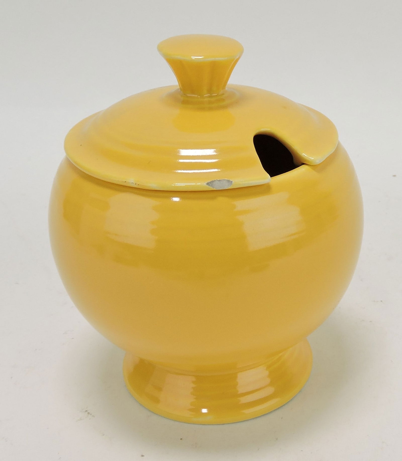 Fiesta marmalade, yellow, nick to (1 of 1)