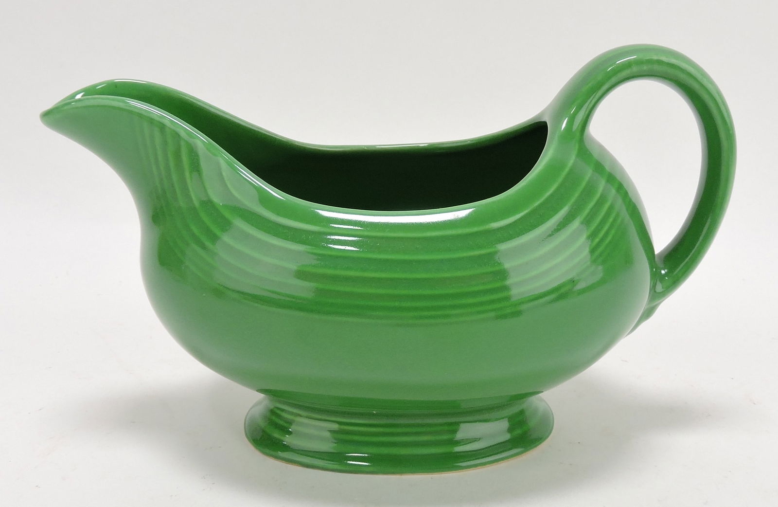 Fiesta sauce boat, medium green (1 of 1)