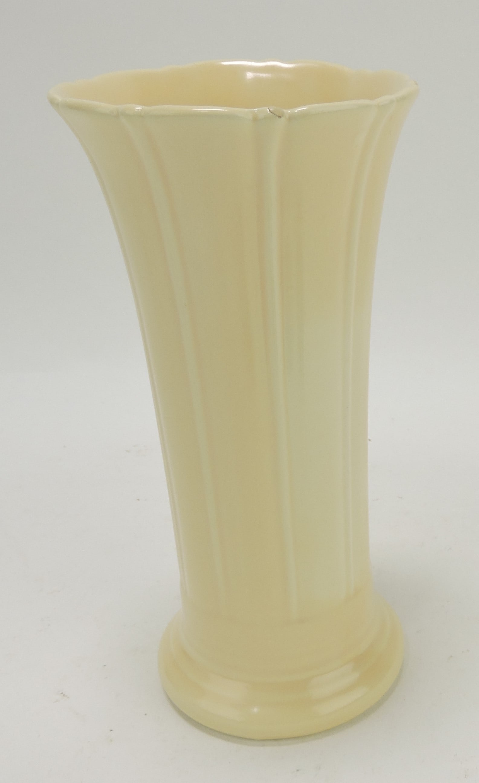 Fiesta 8" flower vase, ivory, minor nick (1 of 2)