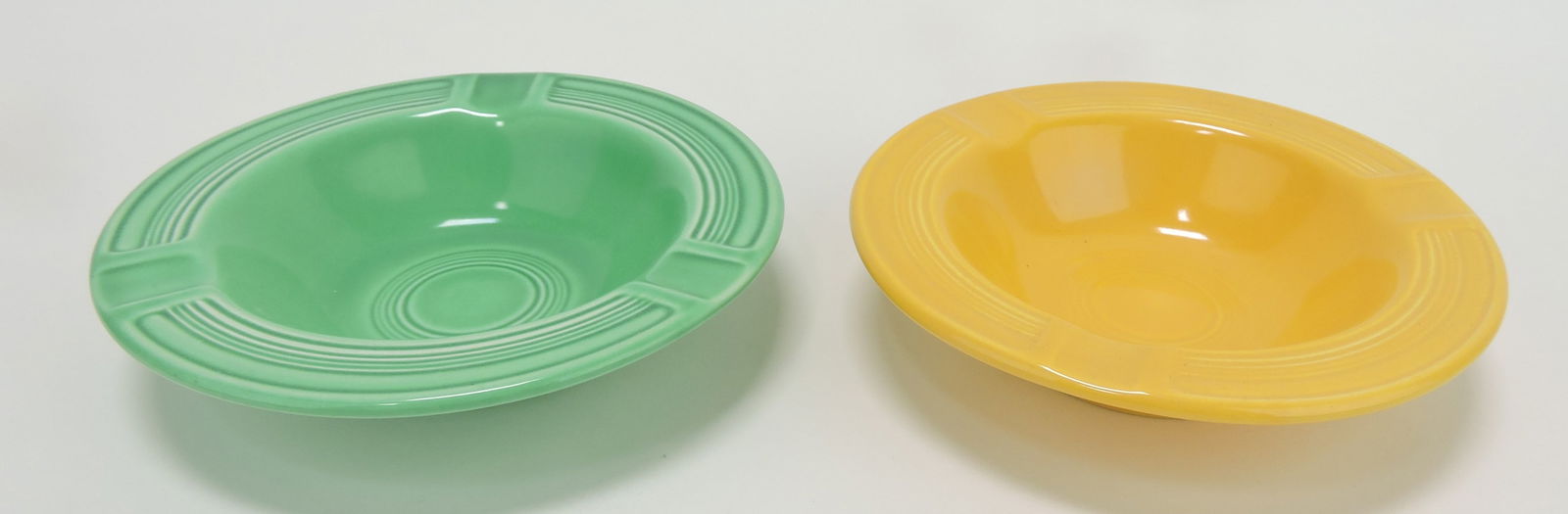 Fiesta ashtray, green and yellow (1 of 1)