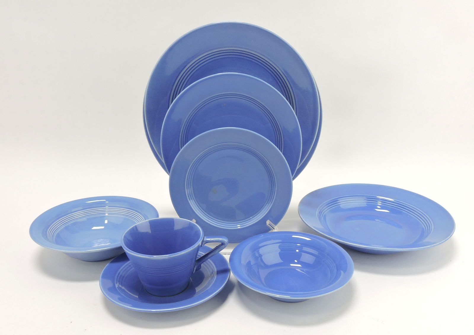 Harlequin 9 pc place setting, mauve (1 of 1)