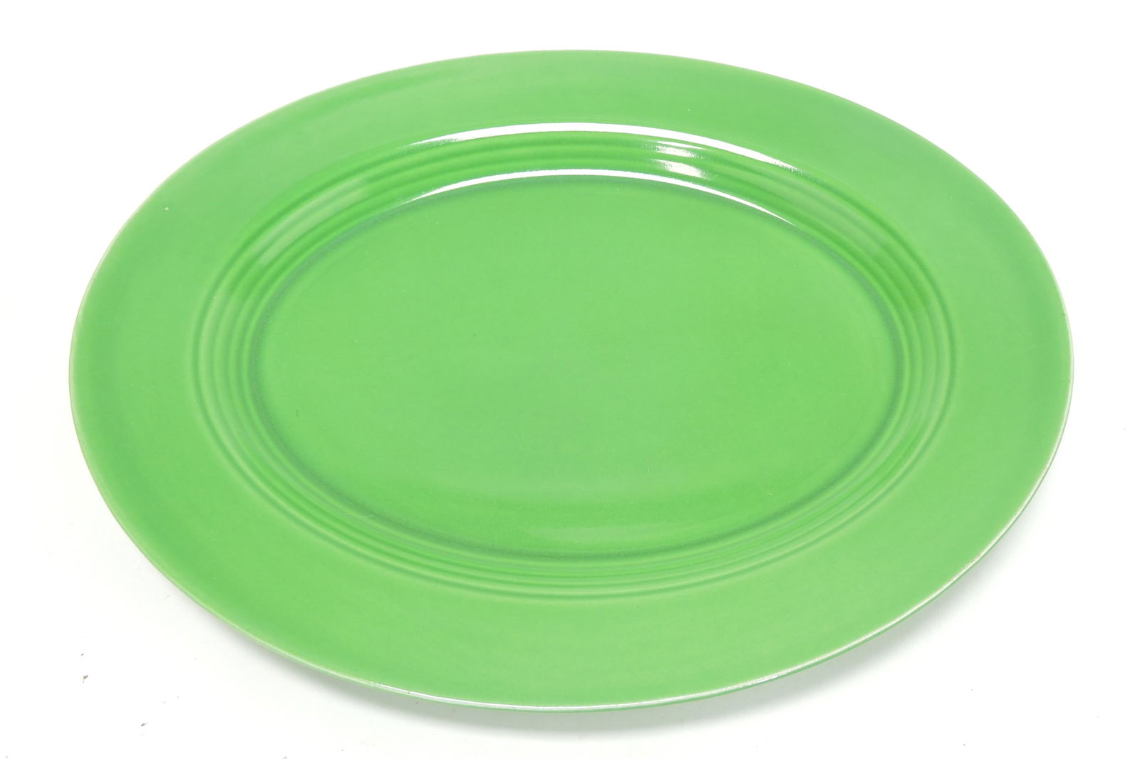 Harlequin 11" oval platter, medium green (1 of 1)