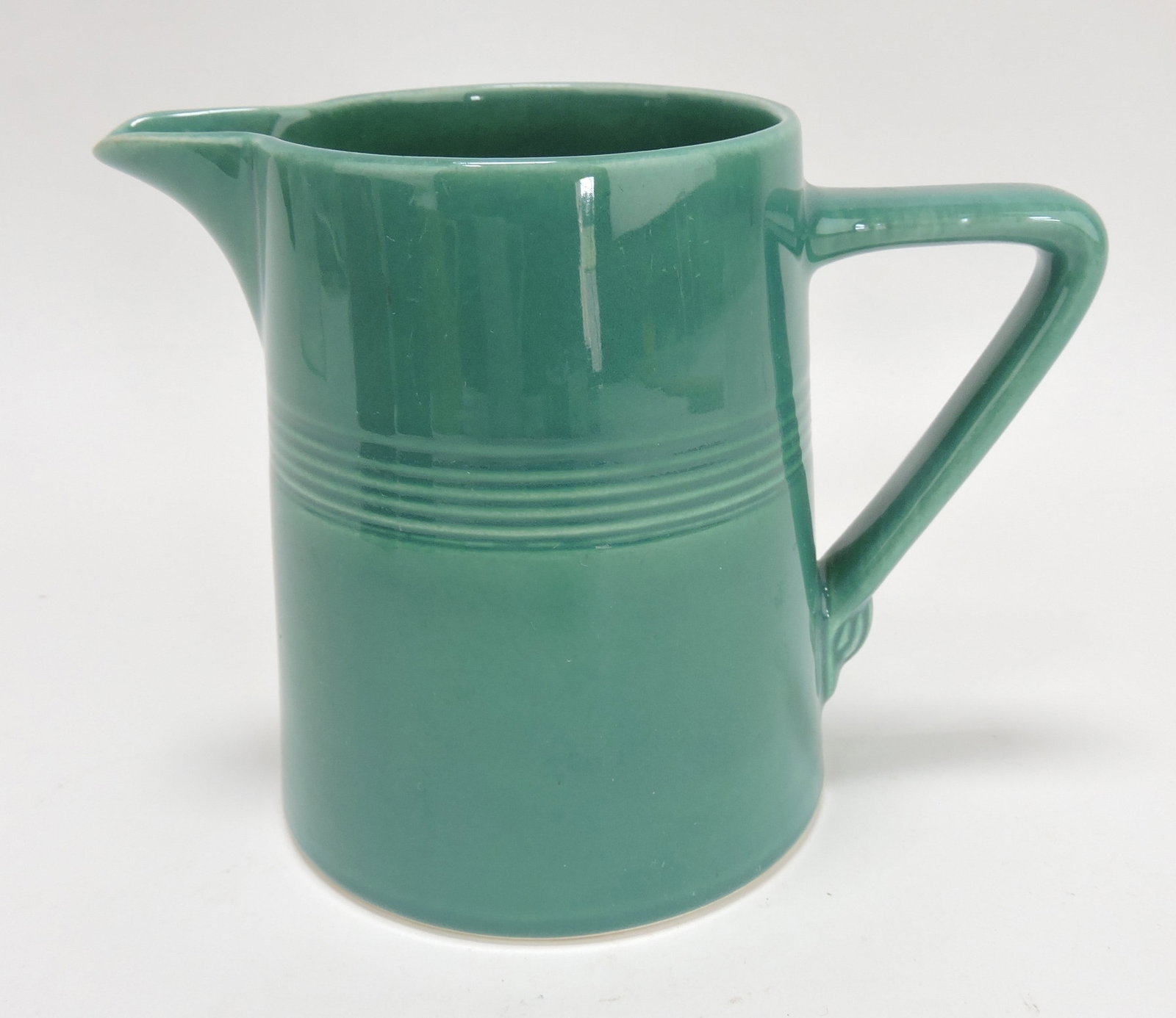 Harlequin 22 oz jug, spruce green: .