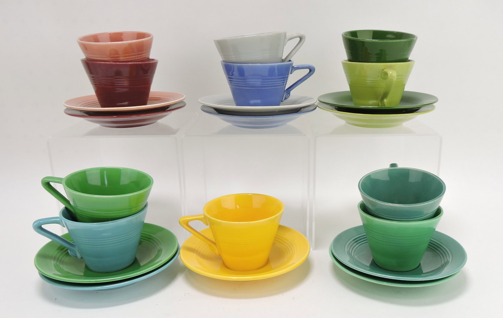 Harlequin cup & saucer group,: 11 different colors
