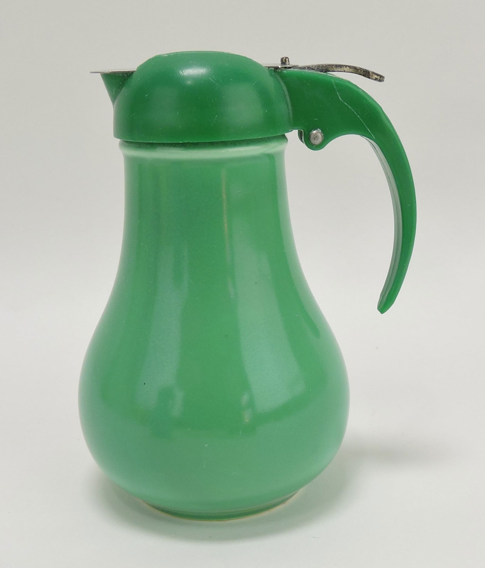 Fiesta syrup pitcher, green (1 of 1)