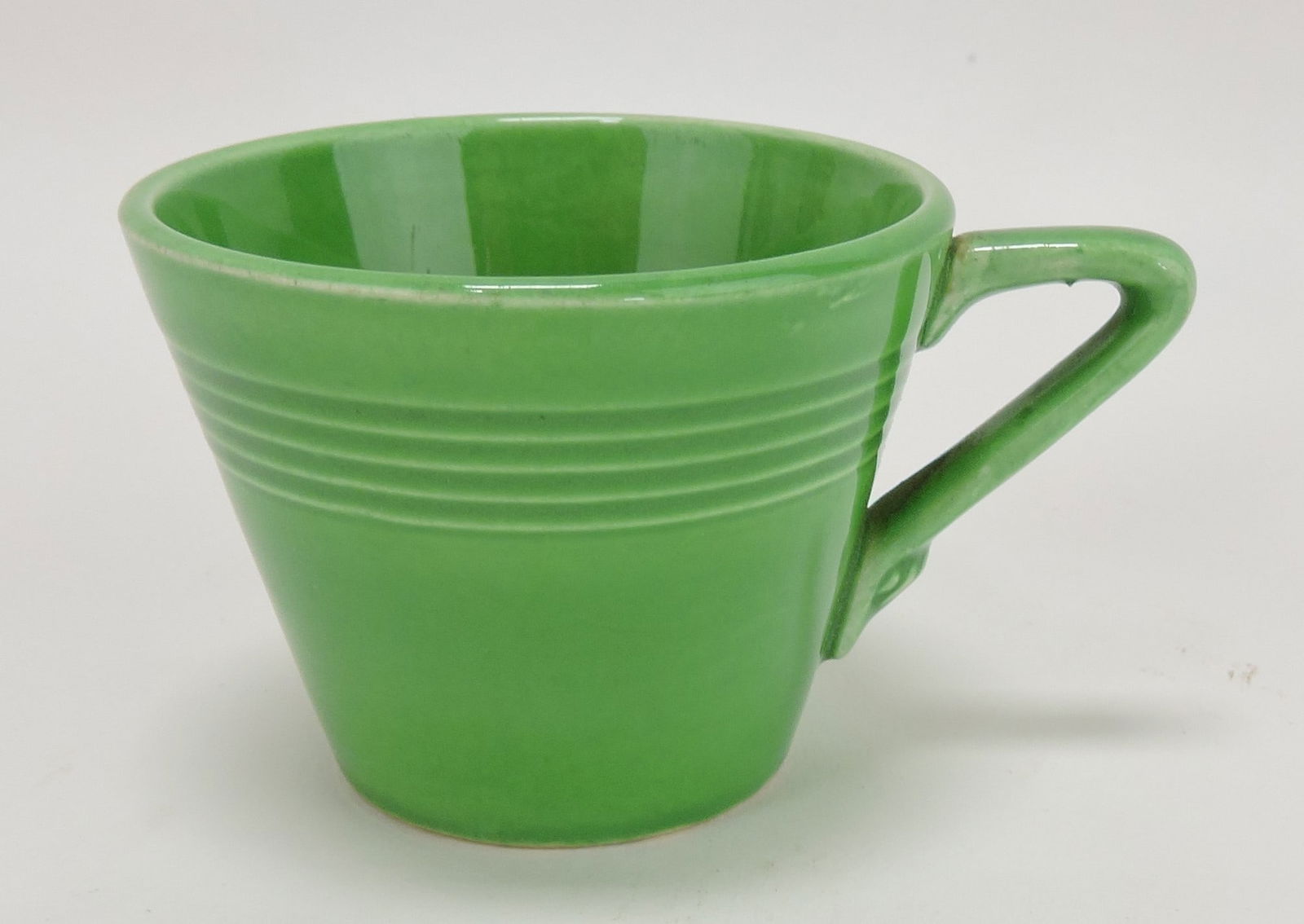 Harlequin demitasse cup, medium green: .