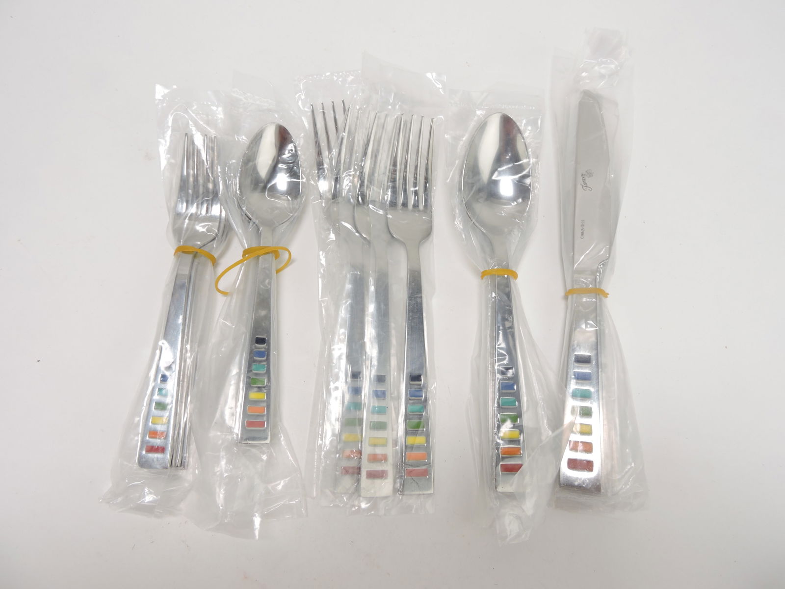 Fiesta Post 86 go along 20 pc flatware set (1 of 1)