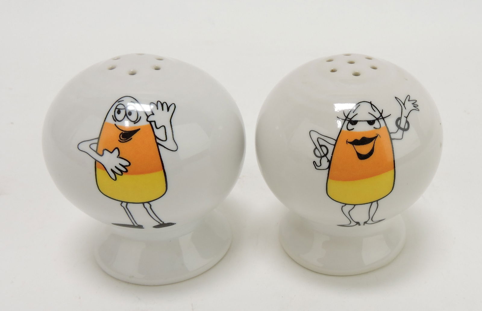 Fiesta Post 86 salt & pepper shaker, (1 of 1)