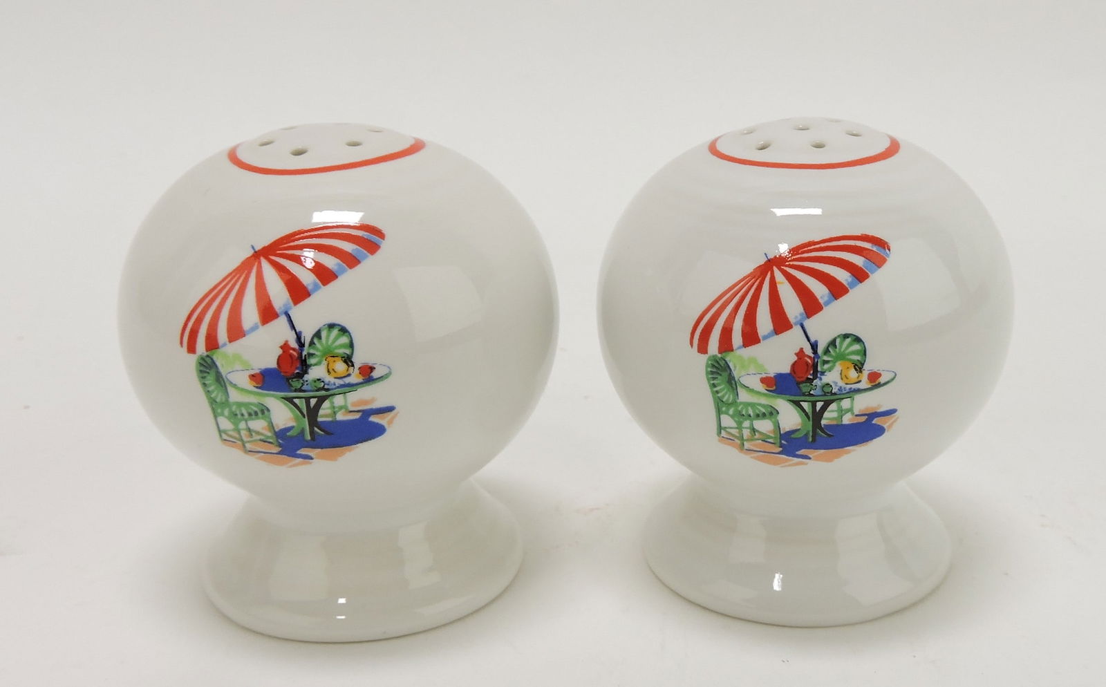 Fiesta Post 86 salt & pepper shaker, (1 of 1)