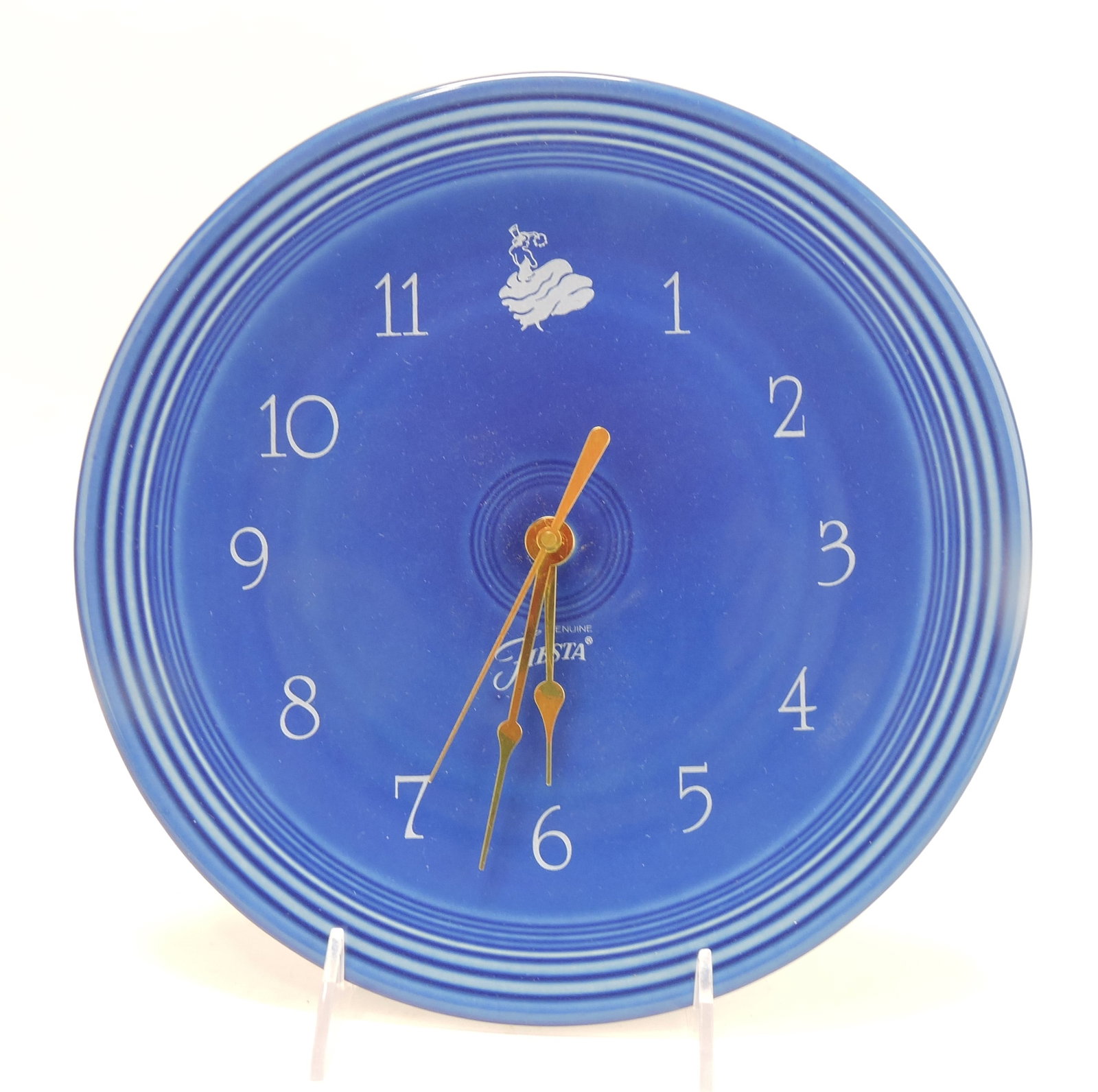 Fiesta Post 86 plate clock, sapphire (1 of 1)
