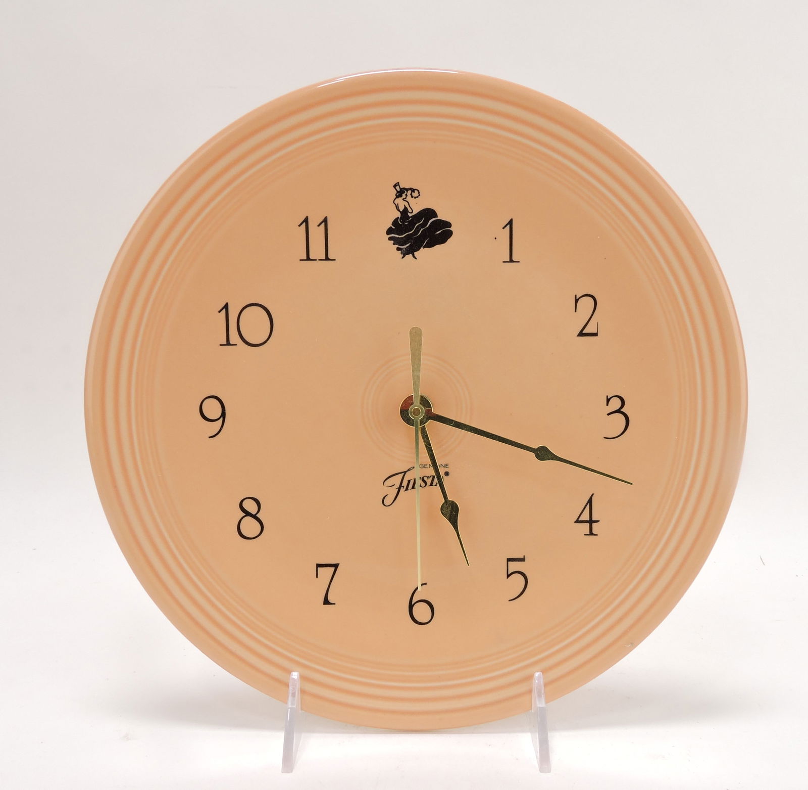 Fiesta Post 86 plate clock, apricot (1 of 1)
