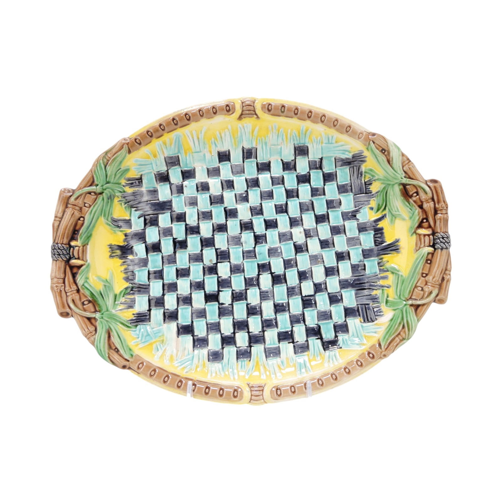 Wedgwood majolica napkin bread tray (1 of 2)