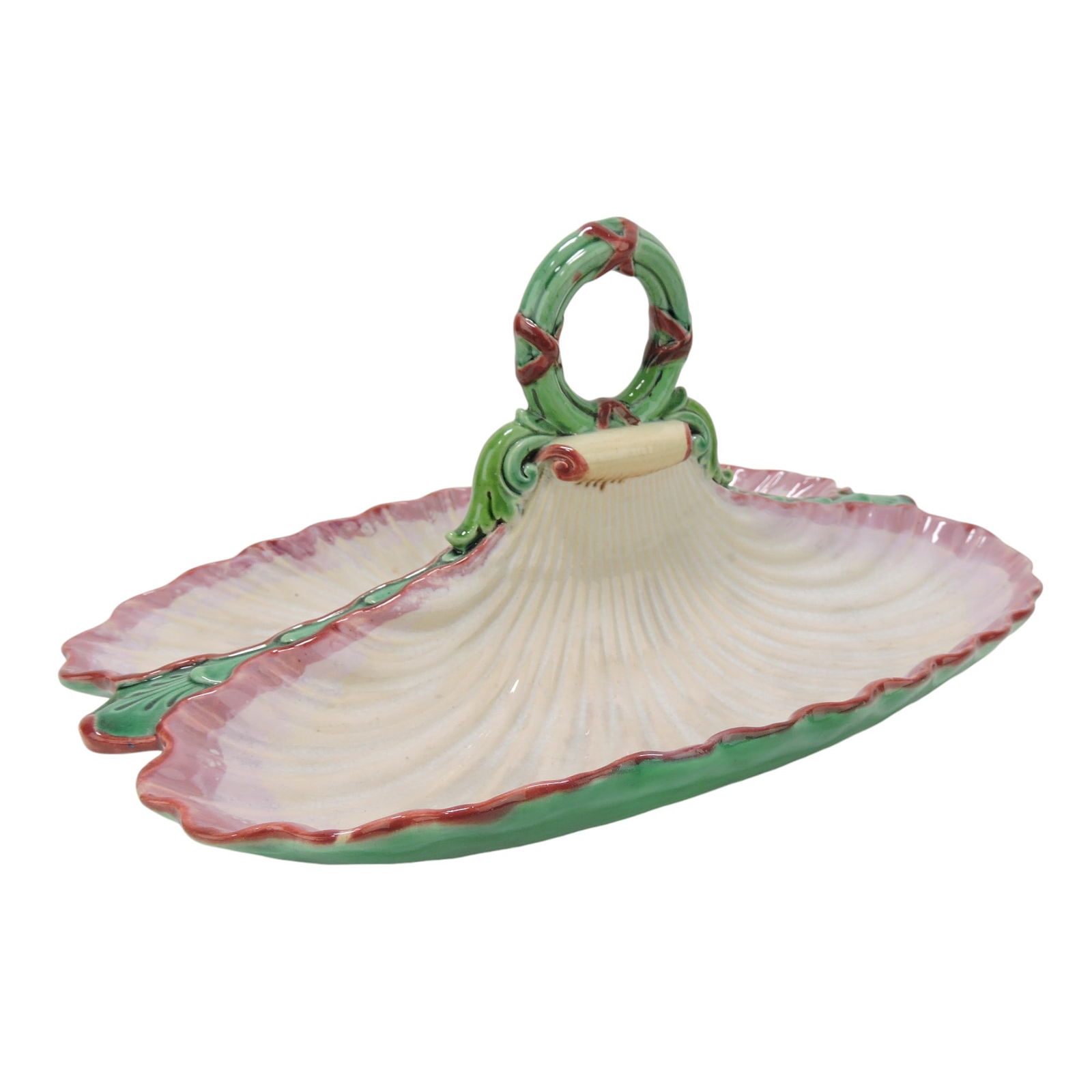 Minton majolica two part shell (1 of 3)