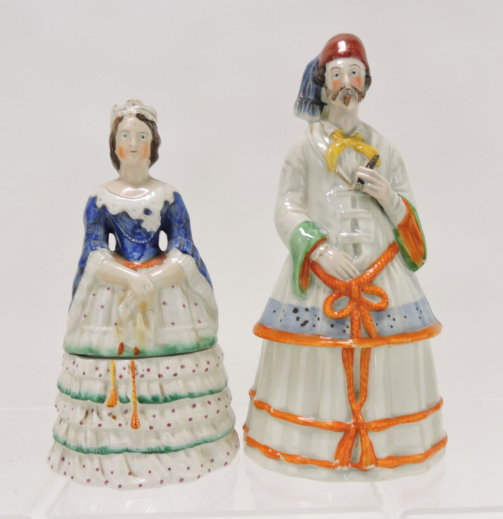 Staffordshire lot of 2 covered boxes, (1 of 1)