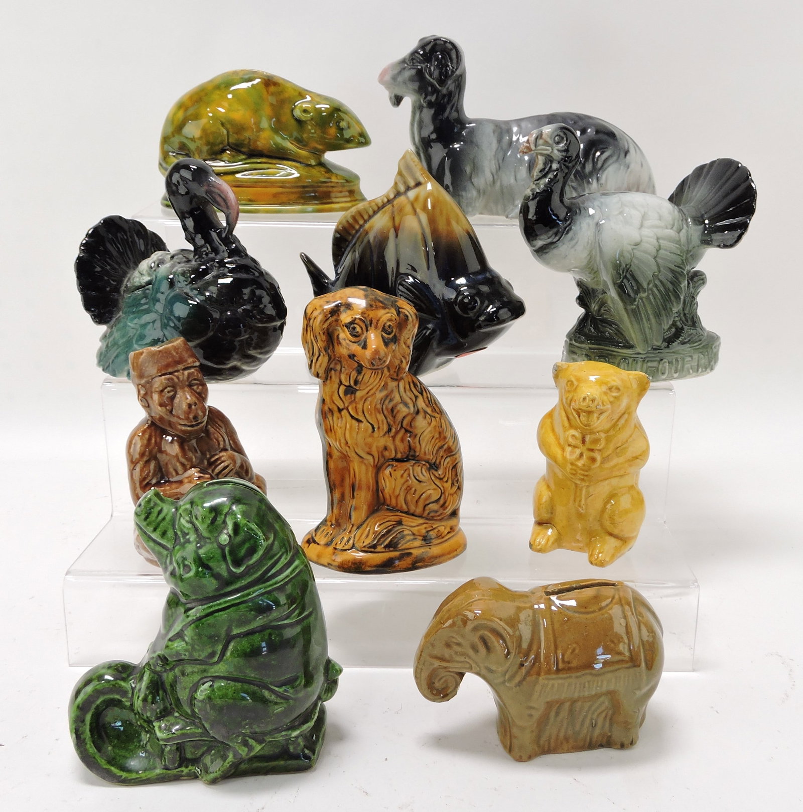 Lot of 10 ceramic banks of animals: .