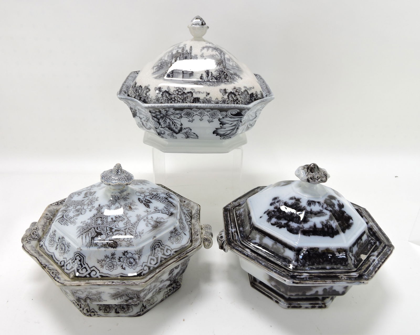 Mulberry transferware lot of 3 covered (1 of 1)