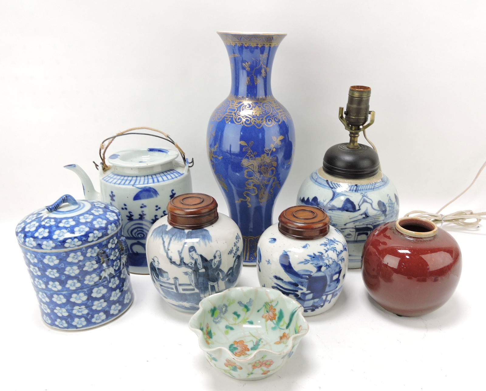 Oriental lot of 8 assorted pieces (1 of 1)