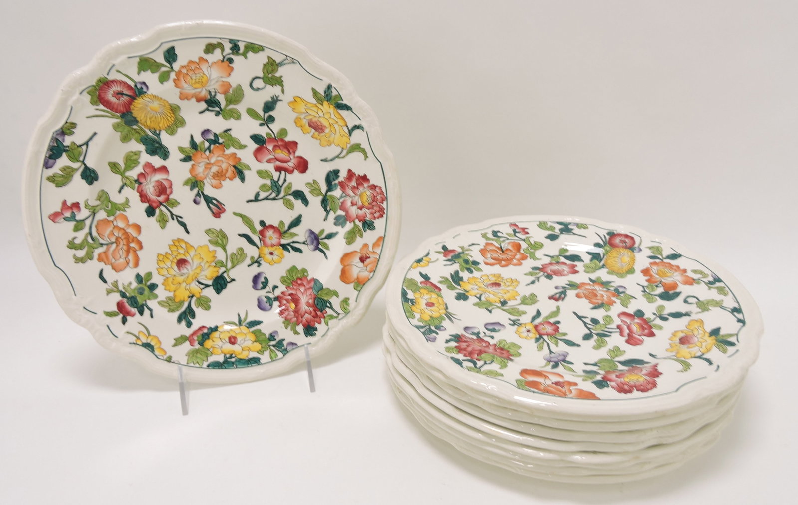Wedgwood set of 10 - 10 1/2" floral: plates
