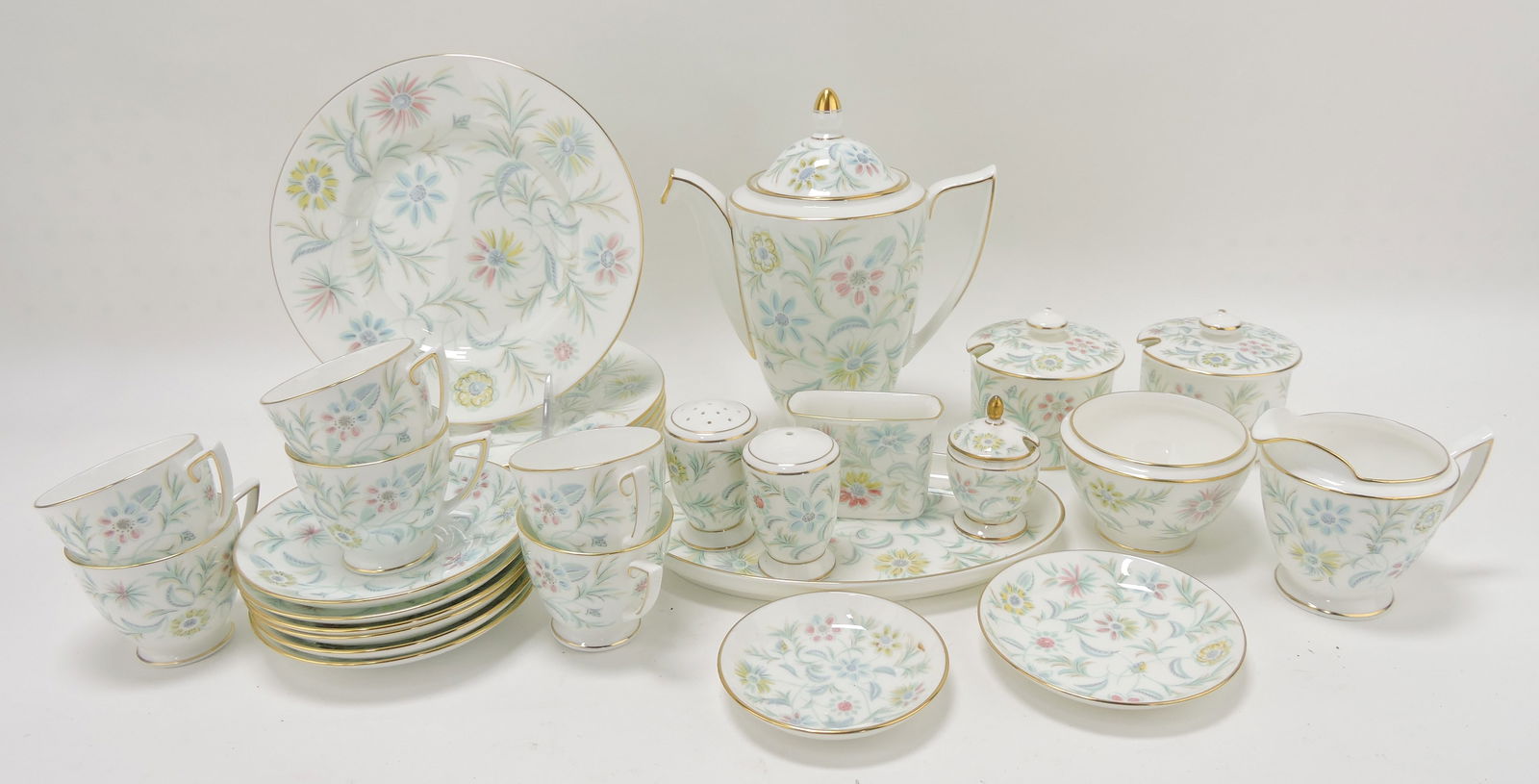 Minton Vanessa floral dessert set,: service for 6, 30 pcs