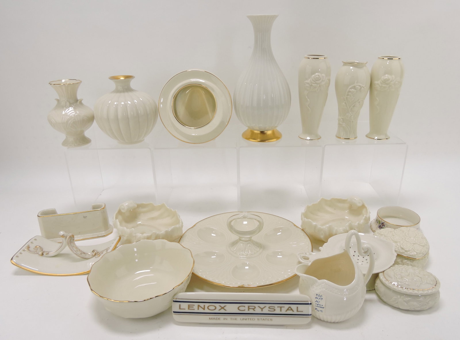 Lenox ivory porcelain lot of 19 pieces: .