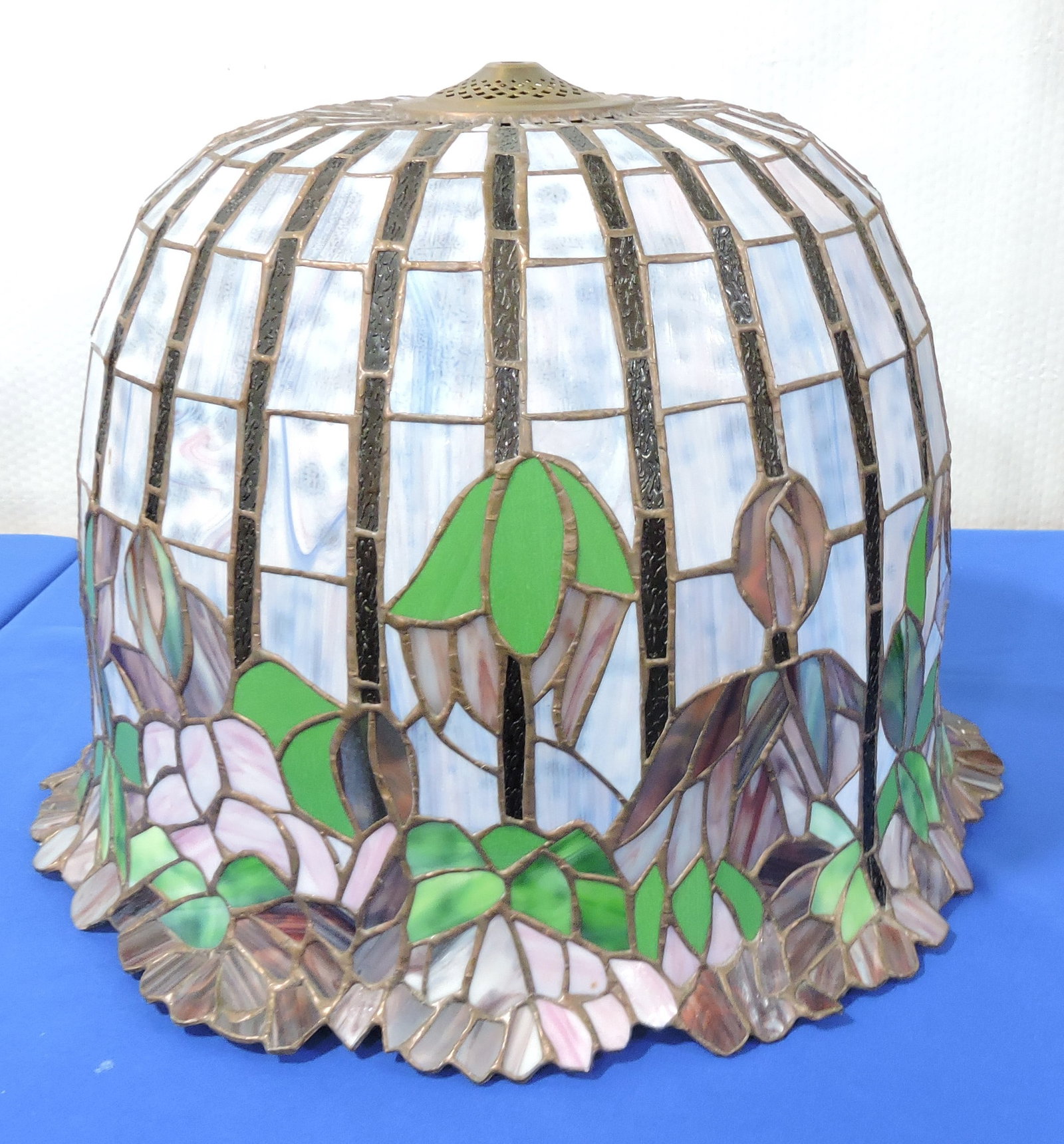 Contemporary leaded glass lampshade,: 14"h, 19"w