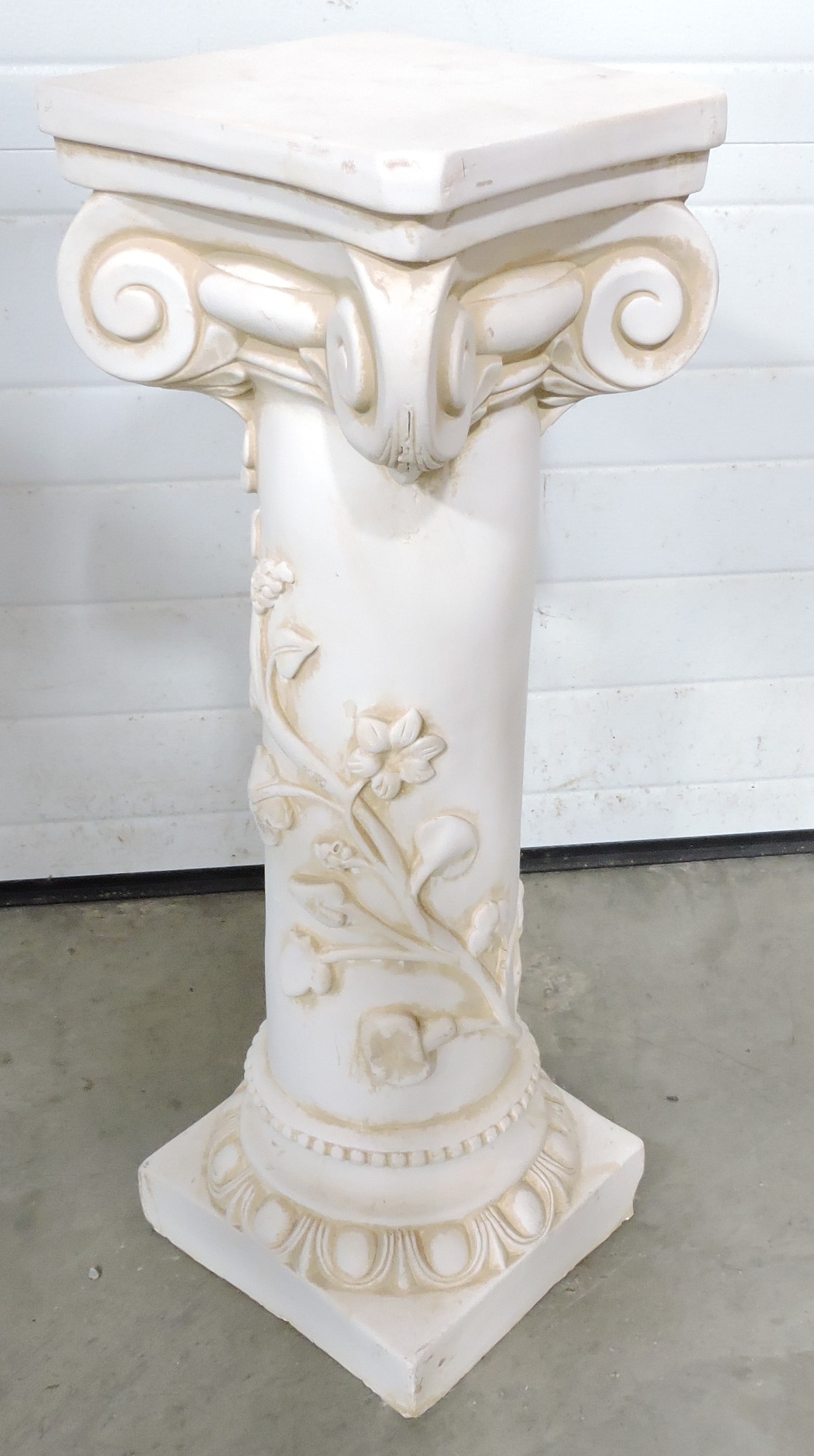 Plaster fern pedestal, 29": .