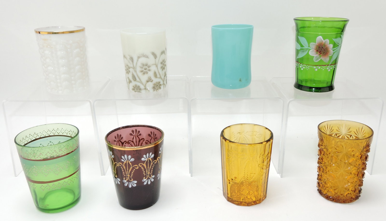 Lot of 8 water tumblers: .