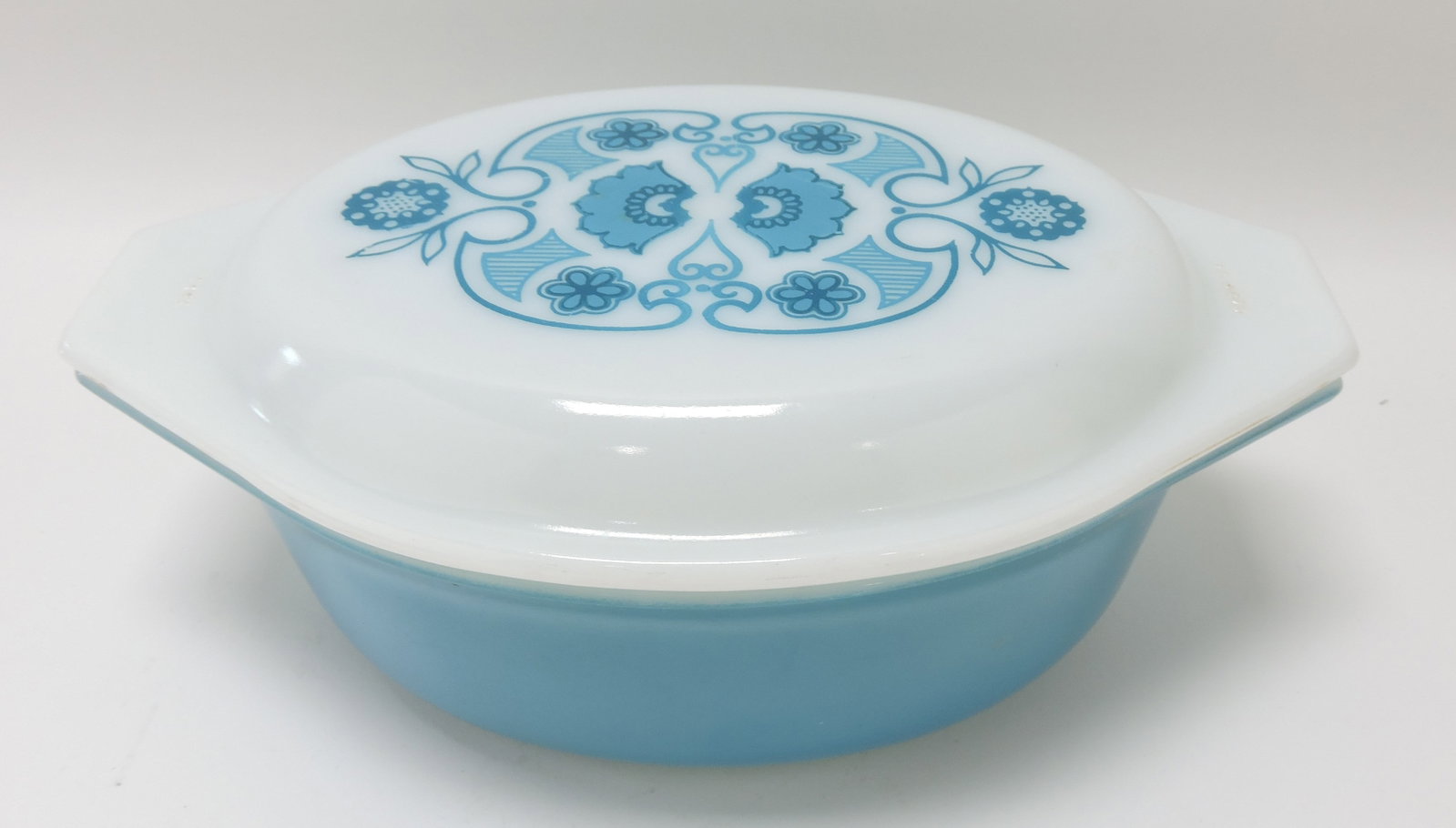 Pyrex blue Horizon oval casserole: .