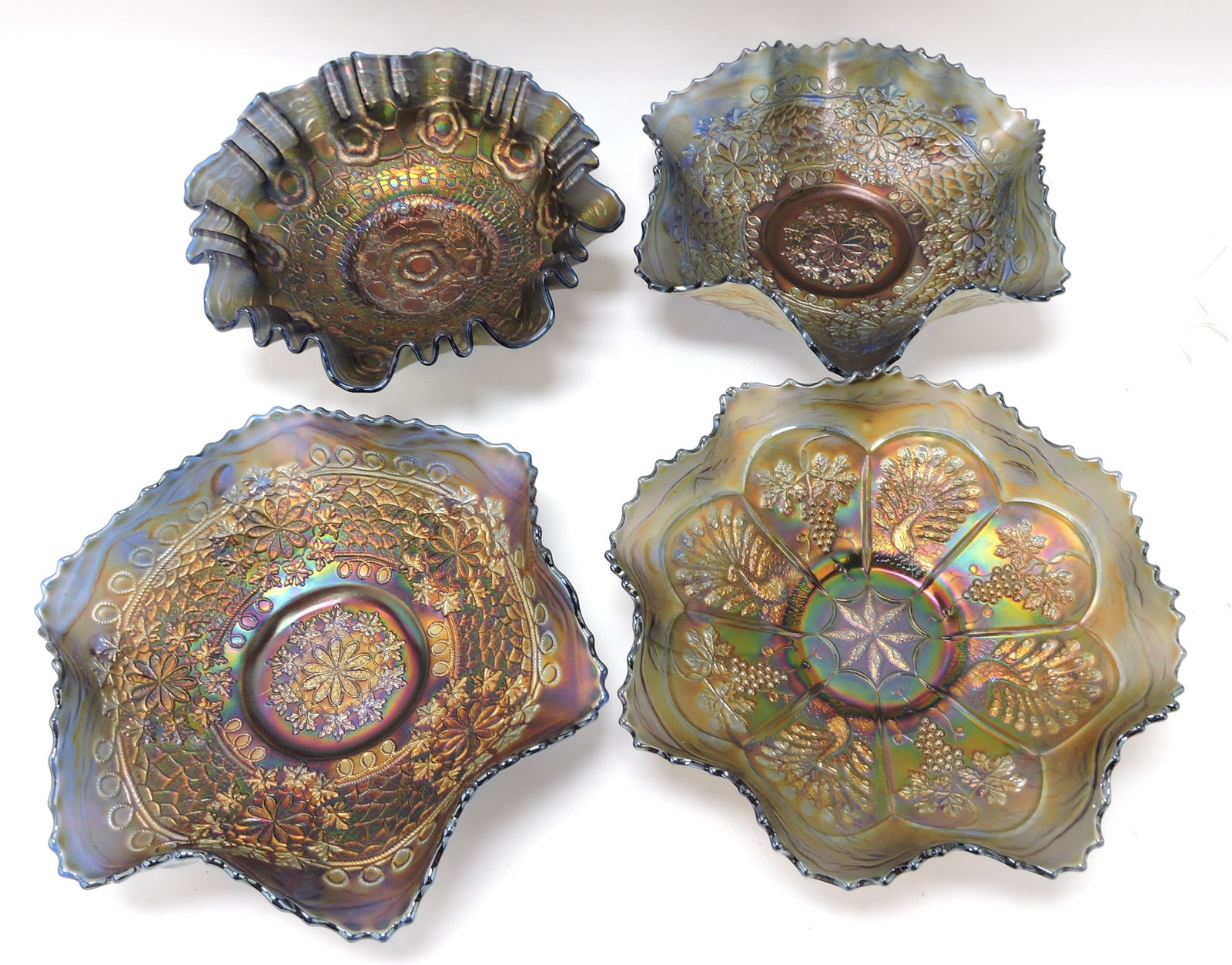 Blue carnival glass lot of 4 bowls: .