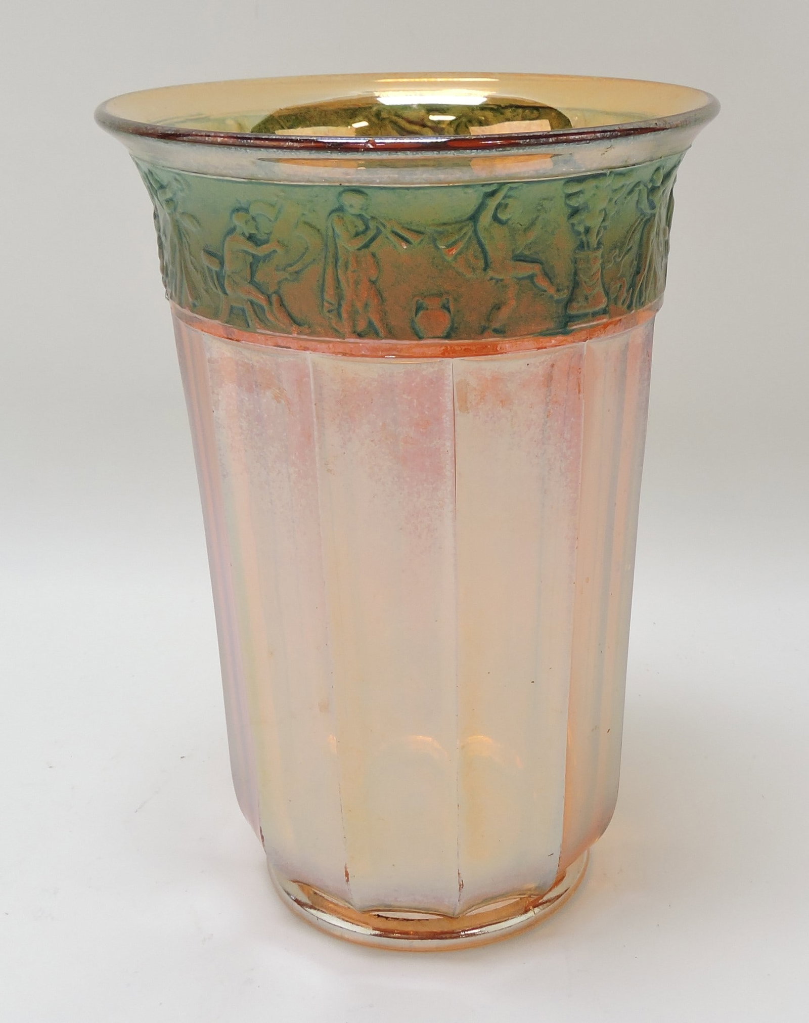 Rindskopf Classic Arts marigold: carnival glass vase, 7 1/2"
