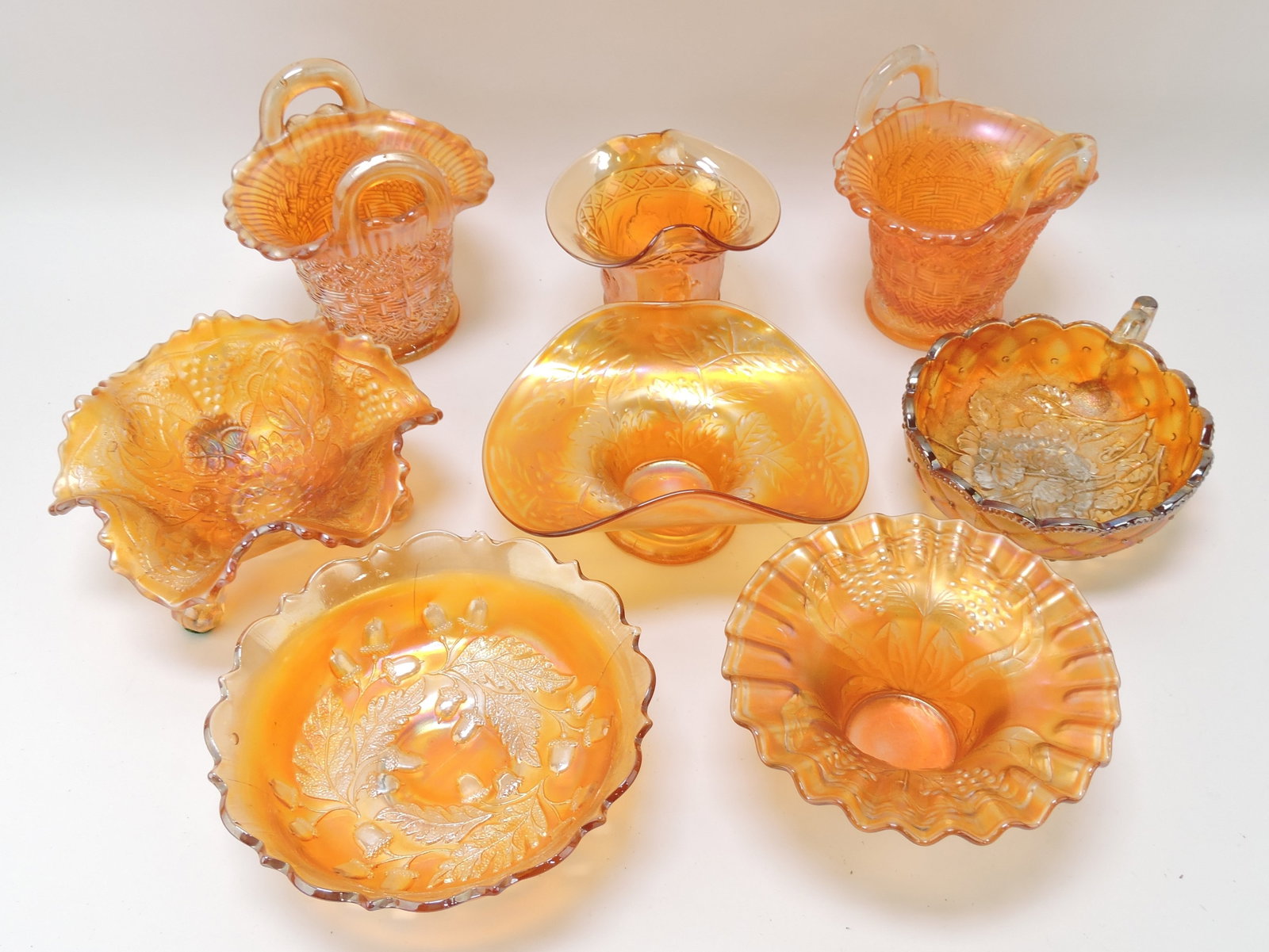 Marigold carnival glass lot of 8 pieces: .