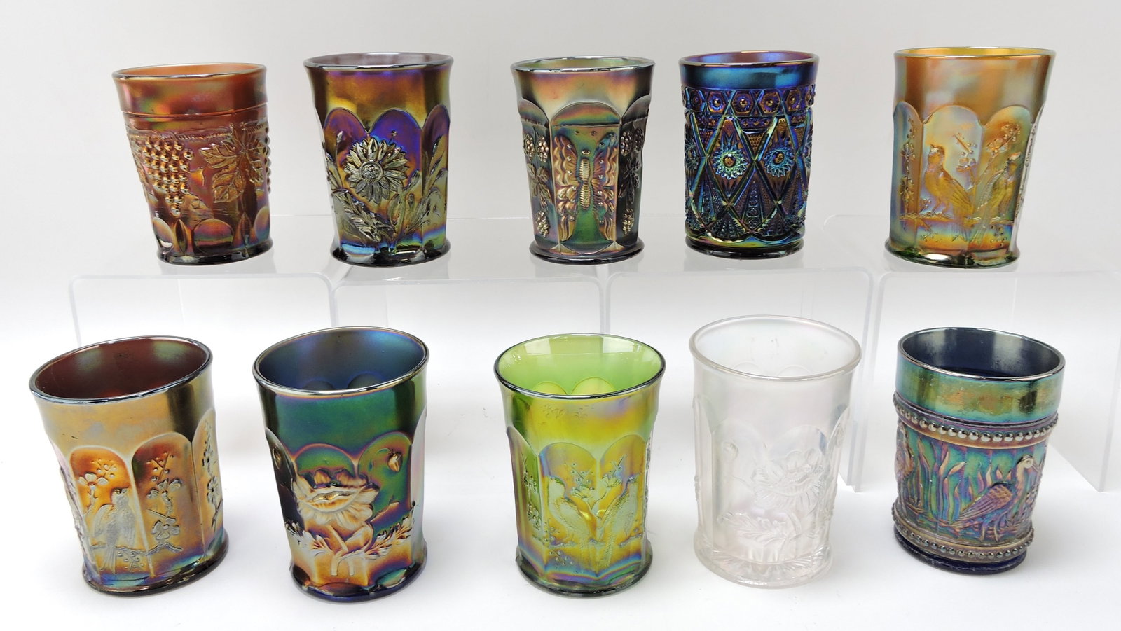 Carnival glass lot of 10 tumblers: .