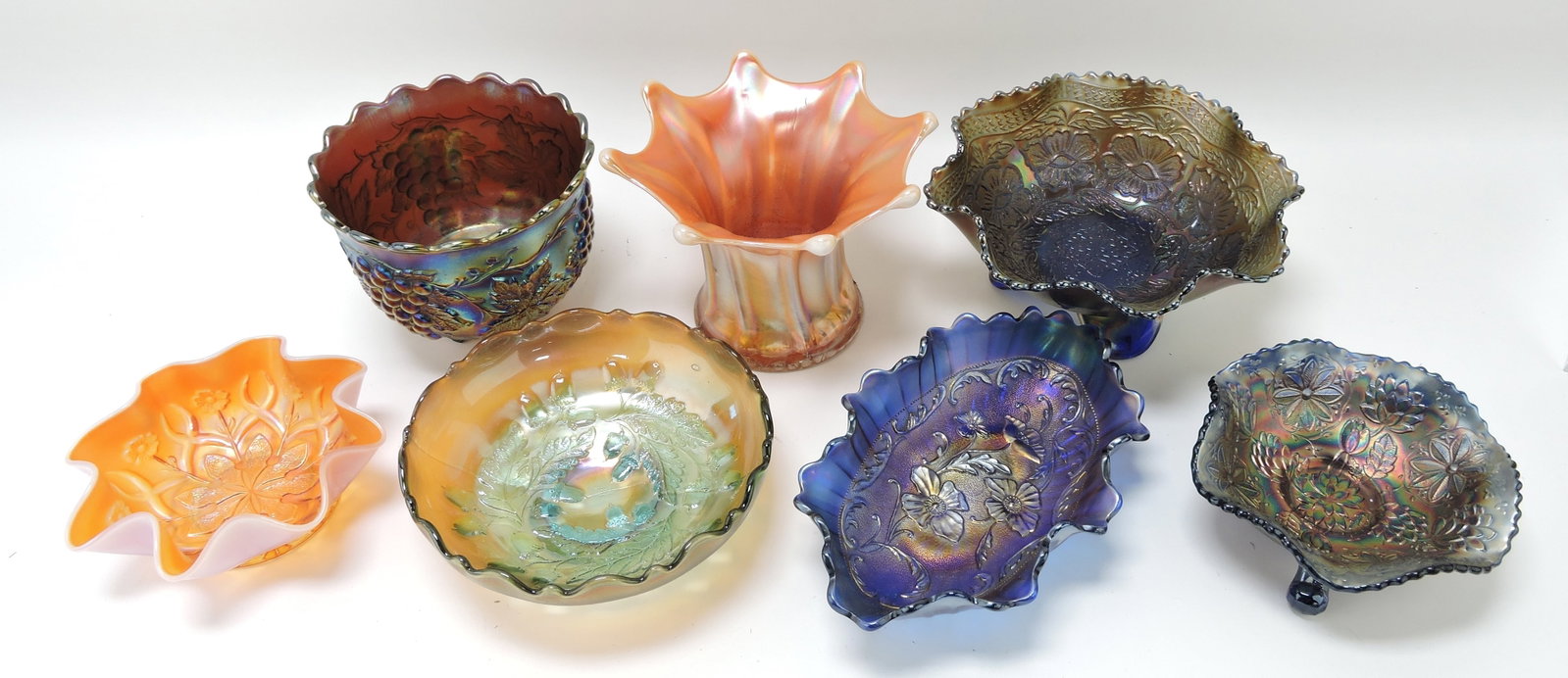 Carnival glass lot of 7 pieces: .