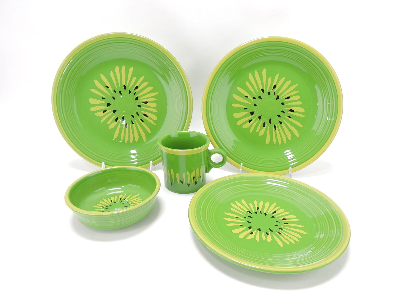 Fiesta Post 86 lot of 5 pcs with decal: .