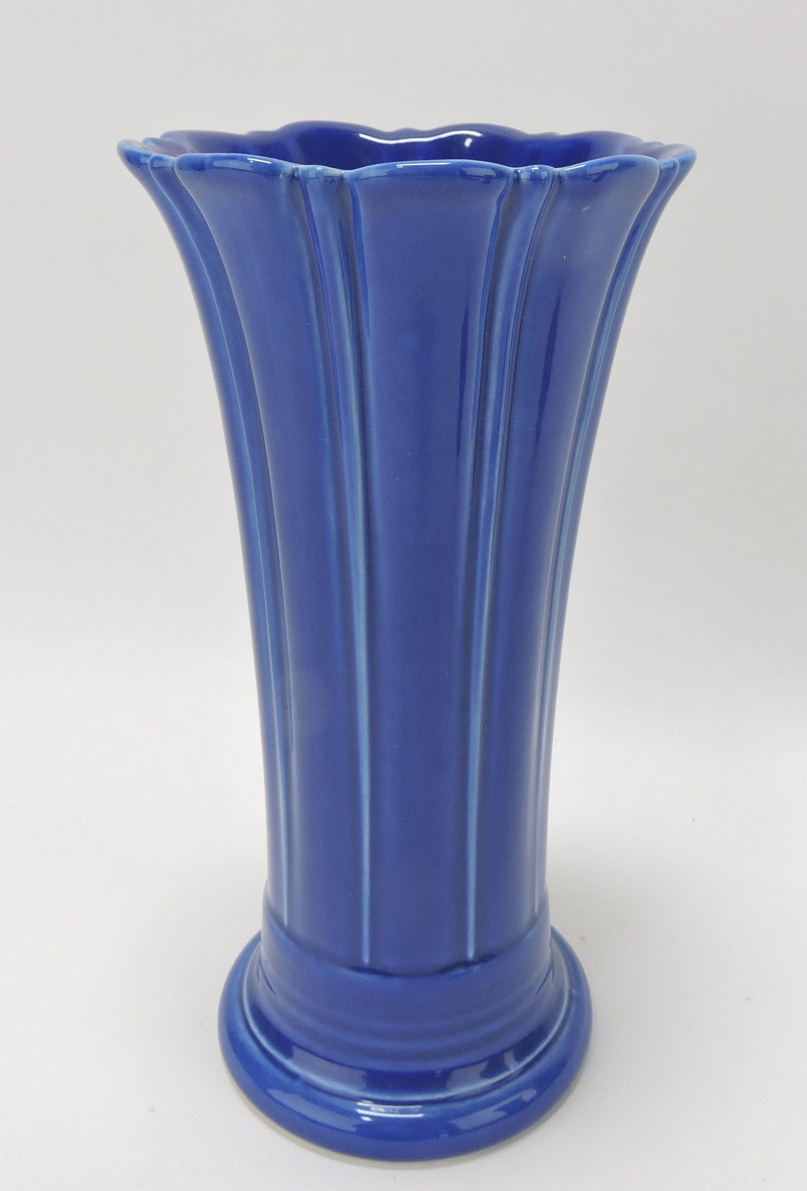 Fiesta Post 86 medium vase, sapphire (1 of 1)