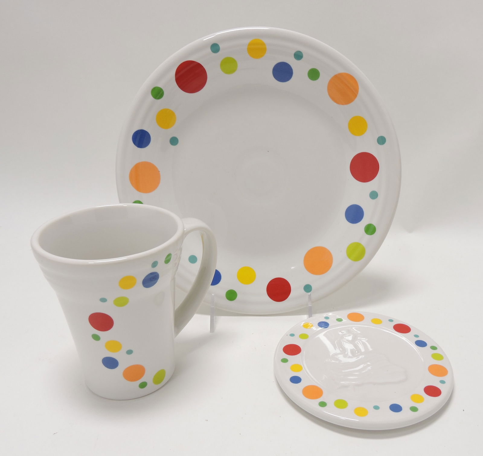 Fiesta Post 86 'Dancing Dots' group:: 10 1/2" plate, trivet, and Bistro Latte mug