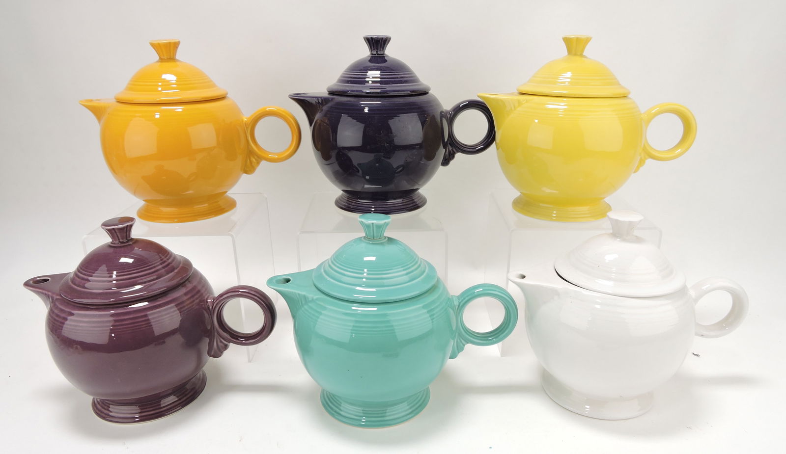 Fiesta Post 86 teapot group: marigold, (1 of 1)