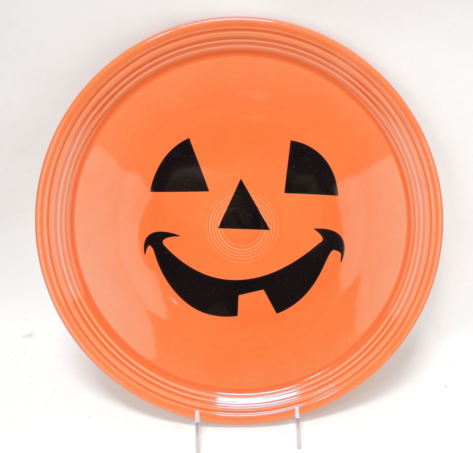 Fiesta Post 86 Happy Pumpkin 15" pizza (1 of 1)