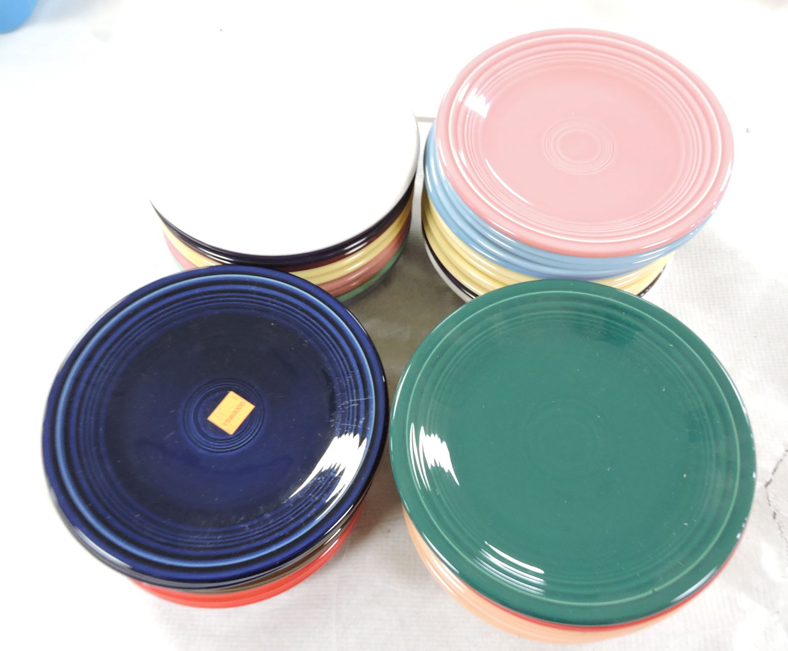 Fiesta Post 86 lot of 48 - 7" plates (1 of 1)