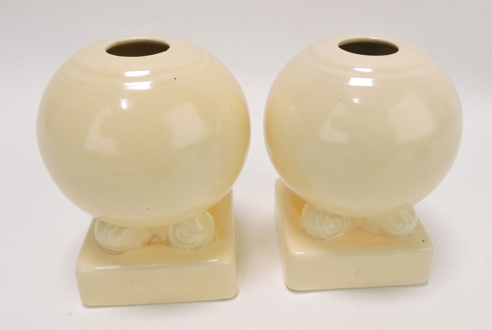 Fiesta pair bulb candle holders, ivory (1 of 1)