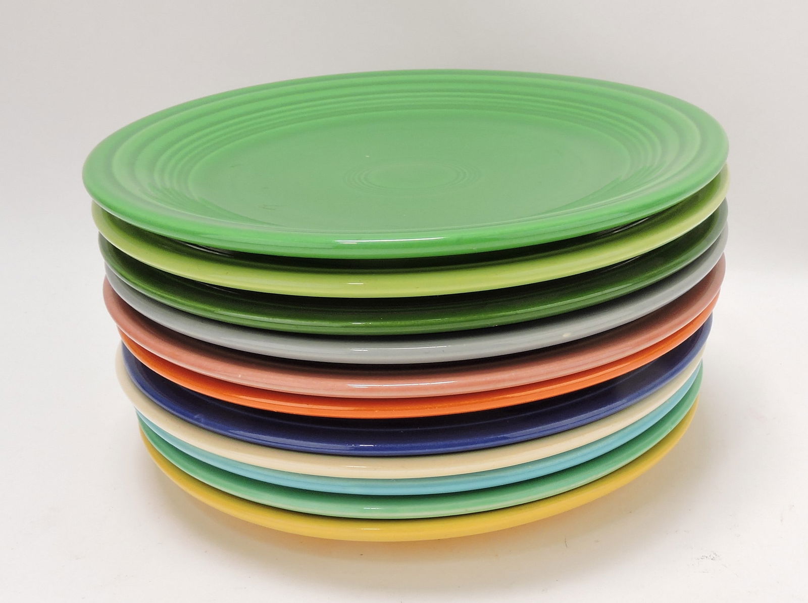 Fiesta 9" plate group: all 11 colors, some: wear