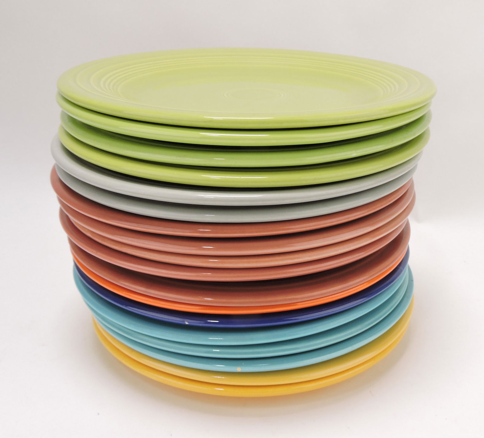 Fiesta 10" plate group: 18 mixed, (1 of 1)