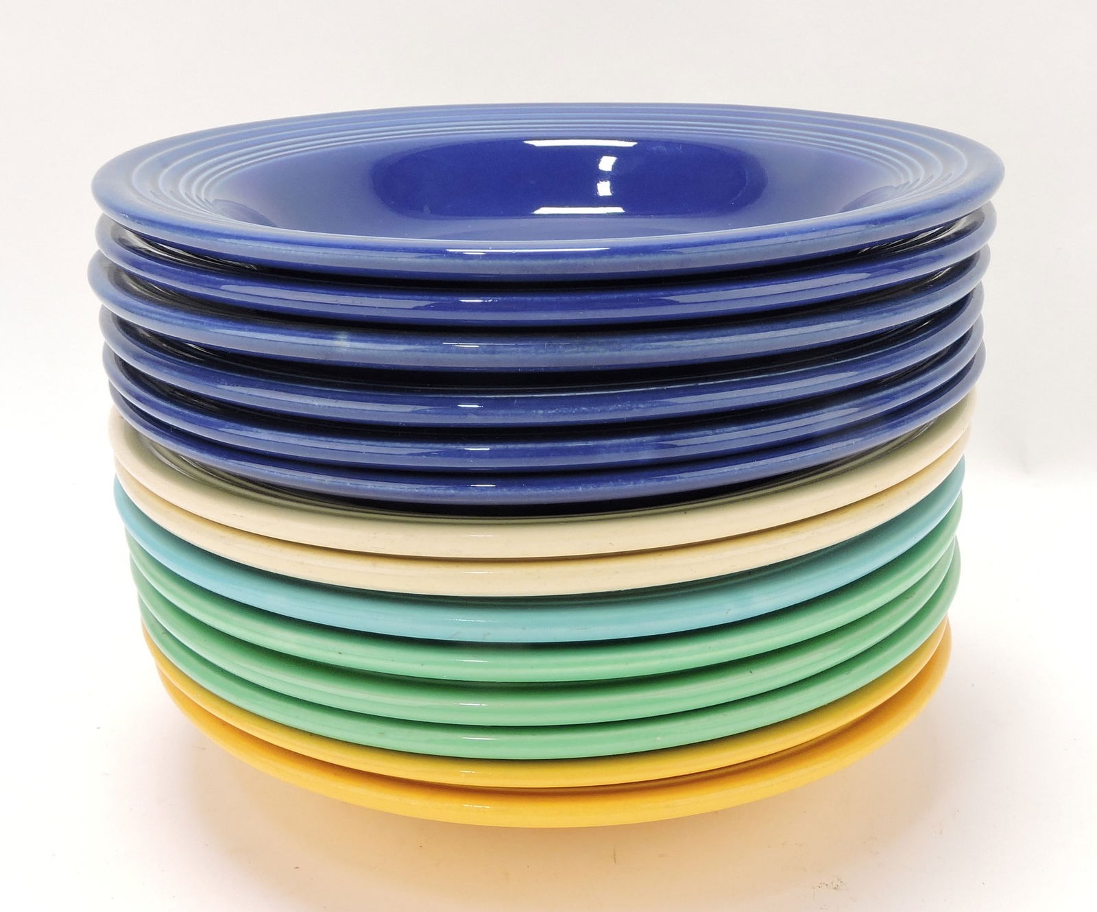 Fiesta deep plate group, 14 mixed (1 of 1)