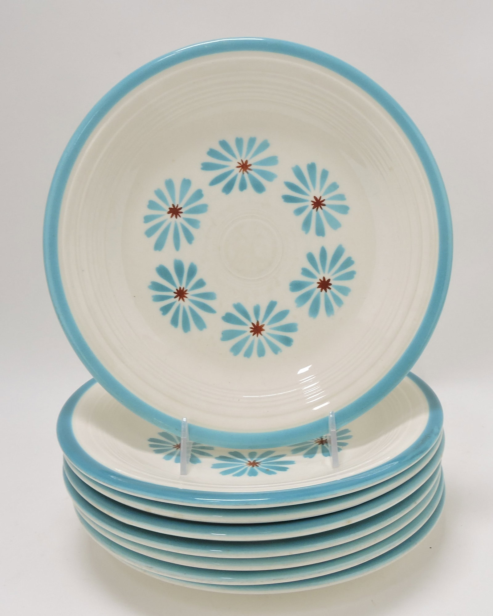 Fiesta Hawaiian Daisy lot of 8 - 10" plates,: some wear