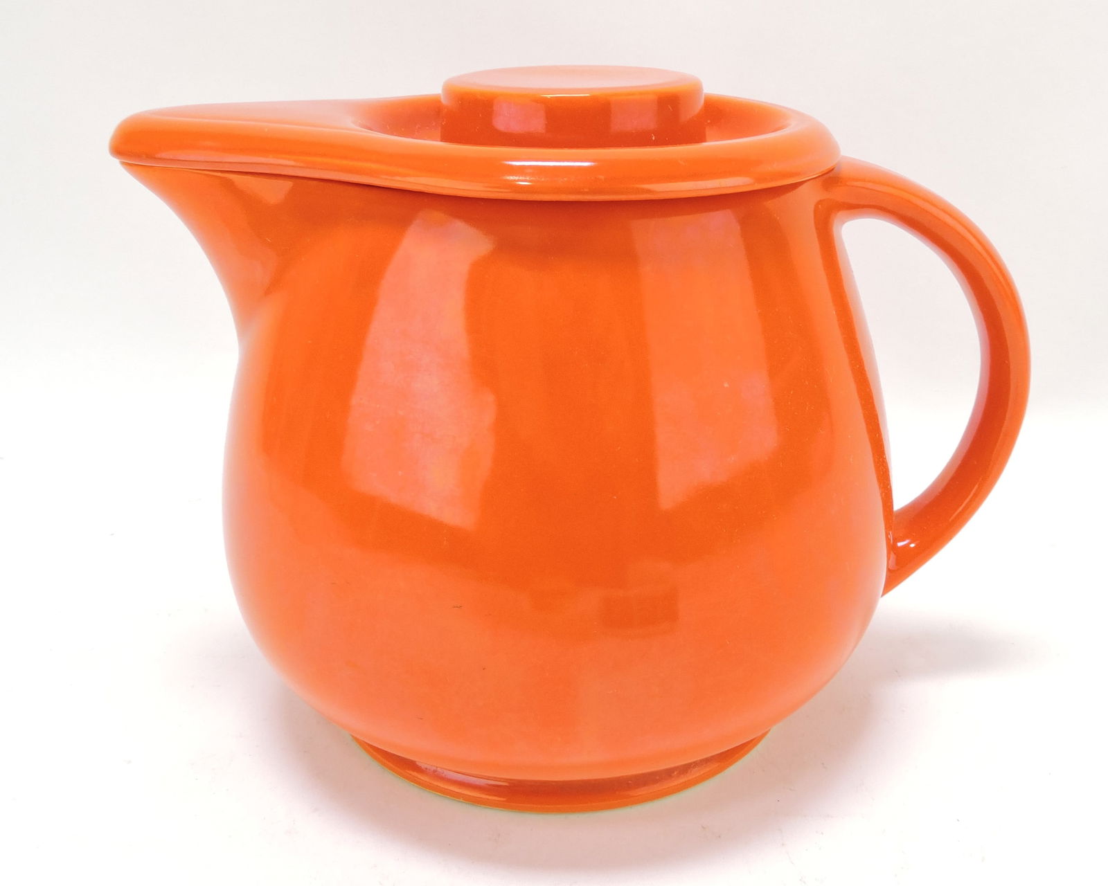 Kitchen Kraft covered jug, red, nick to (1 of 1)