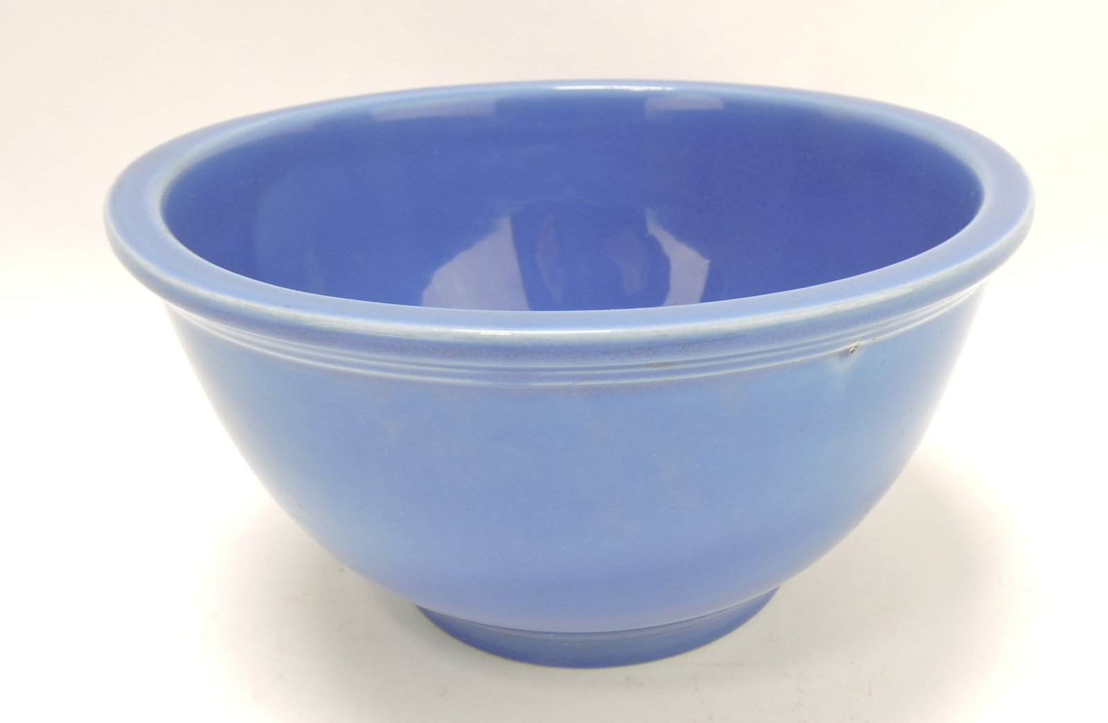 Kitchen Kraft medium mixing bowl,: mauve blue