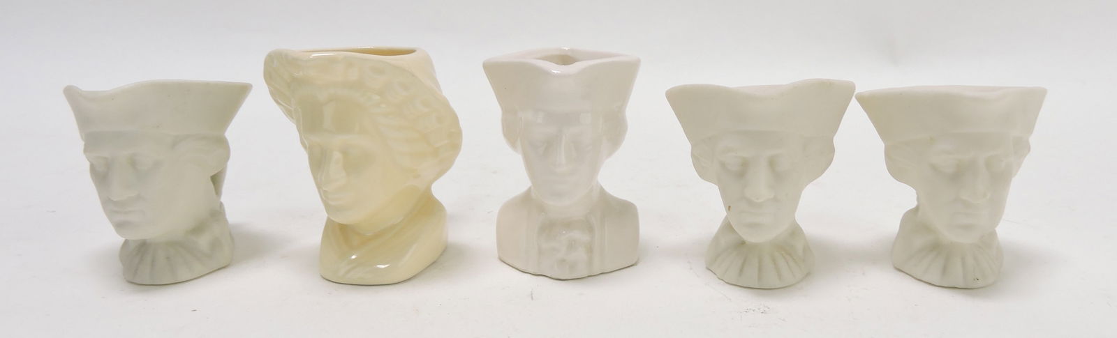 Fiesta World's Fair lot of 5 George &: Martha Washington mini creamers