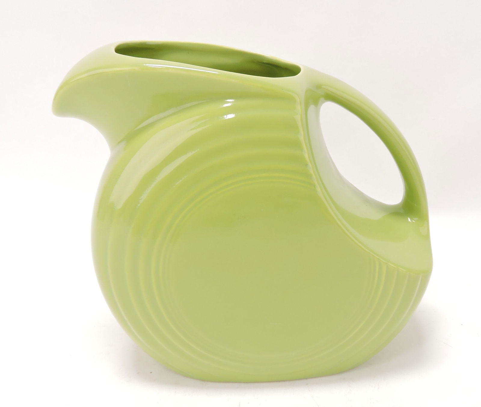Fiesta disc water pitcher, chartreuse (1 of 1)