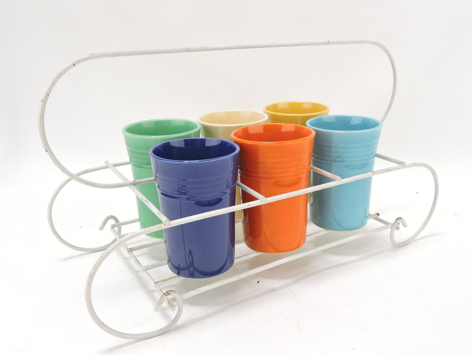 Fiesta set of 6 juice tumblers with: wire carrier, nick to red